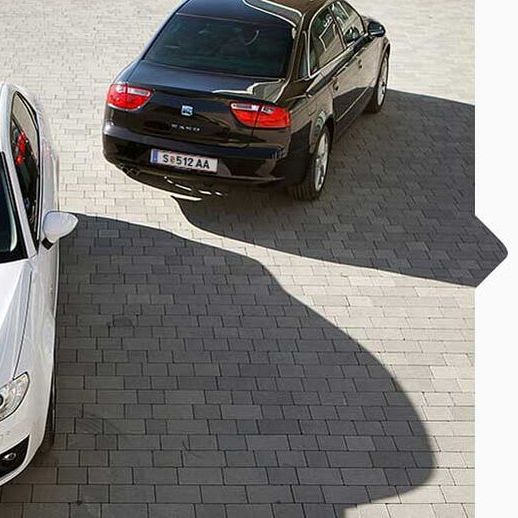 Ein SEAT Exeo in schwarz und ein SEAT Ibiza in weiß aus 2008.