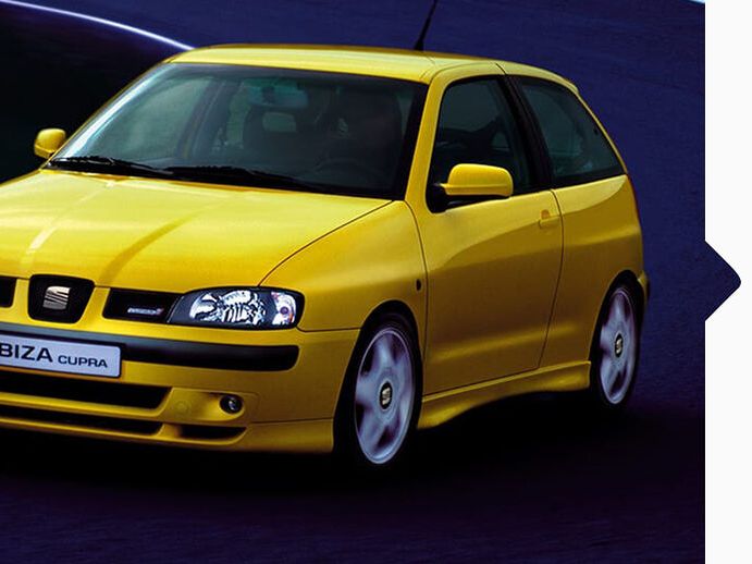Ein gelber SEAT Ibiza CUPRA von 1996.