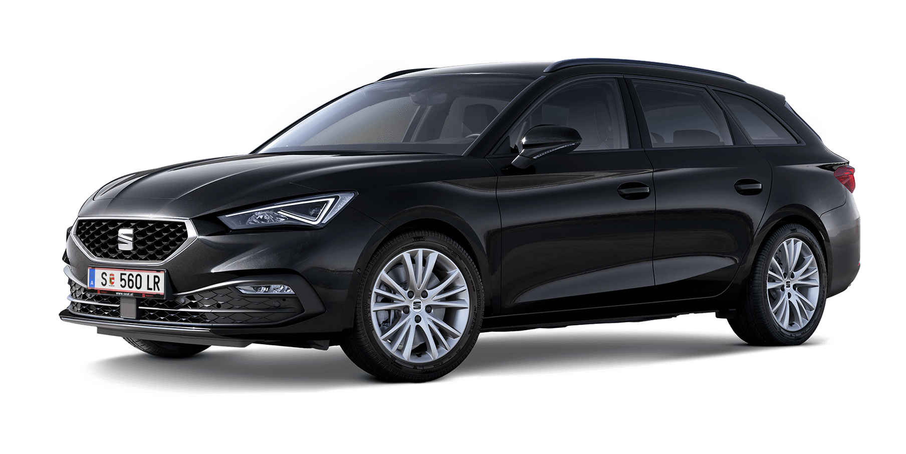 Ein schwarzer SEAT Leon SP Kombi schräge Frontansicht.