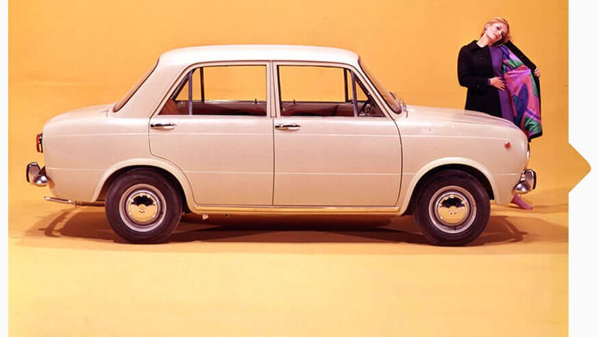 Seitenansicht eines SEAT 850 von 1966.