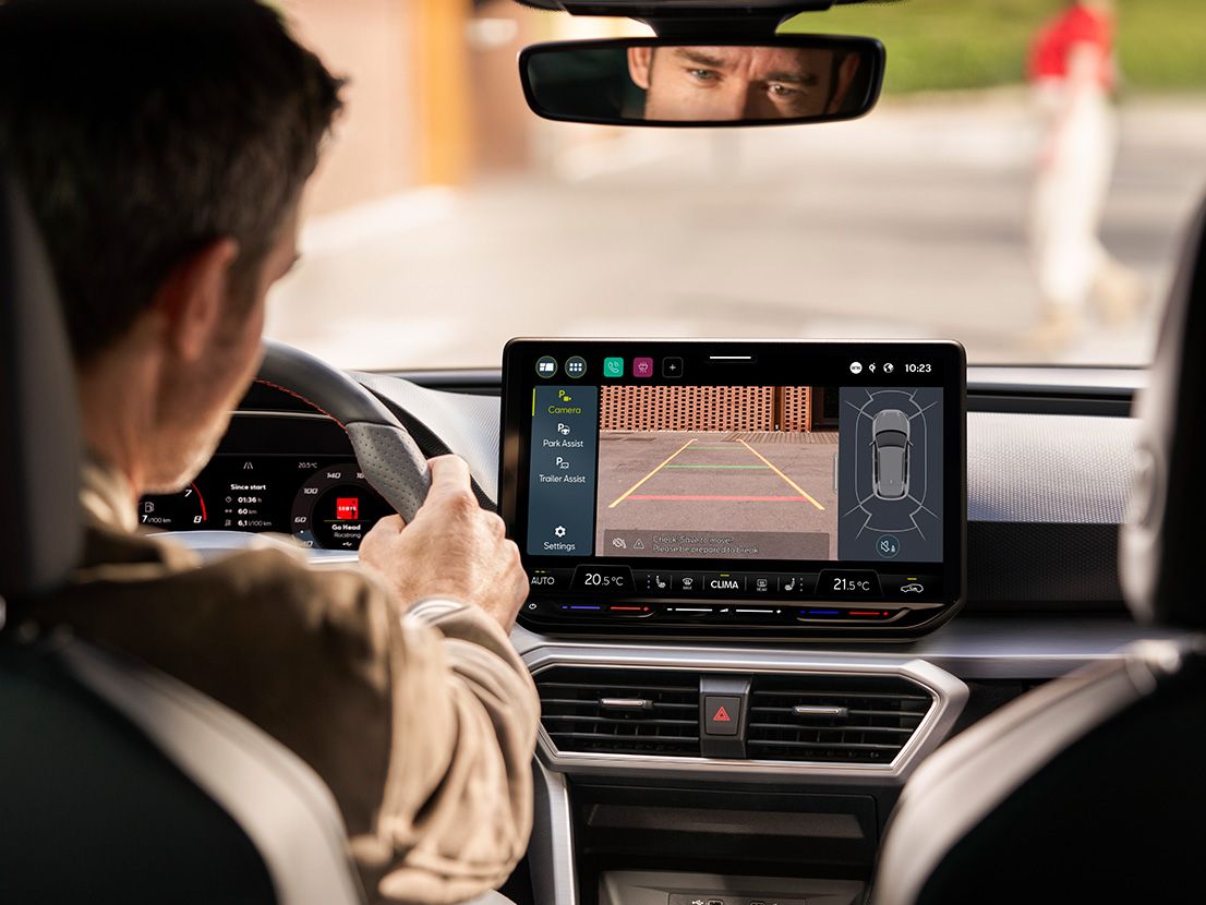 SEAT Leon Park Assist und Rückfahrkamera 