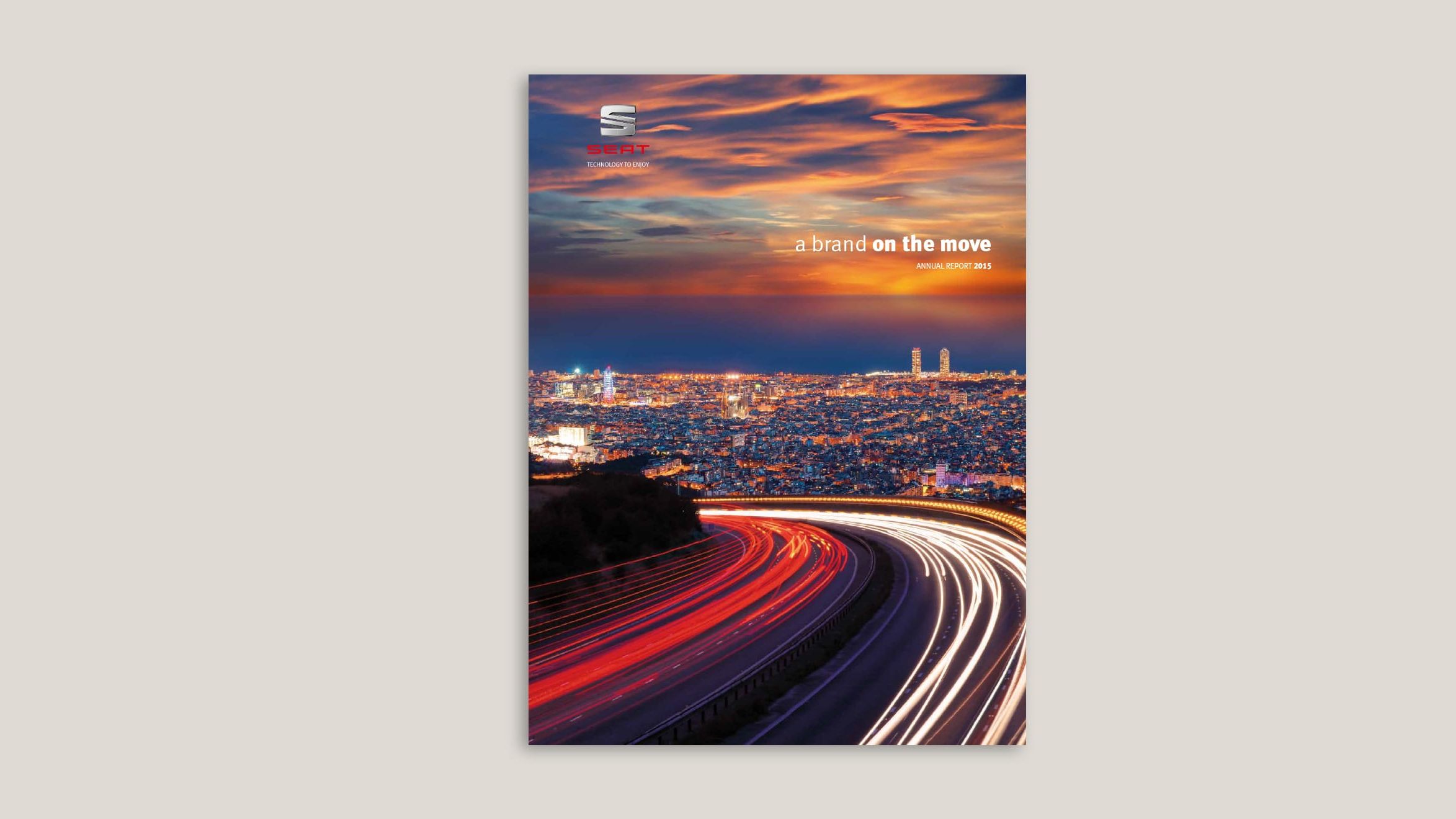 SEAT und CUPRA Jahresbericht Cover 2015.
