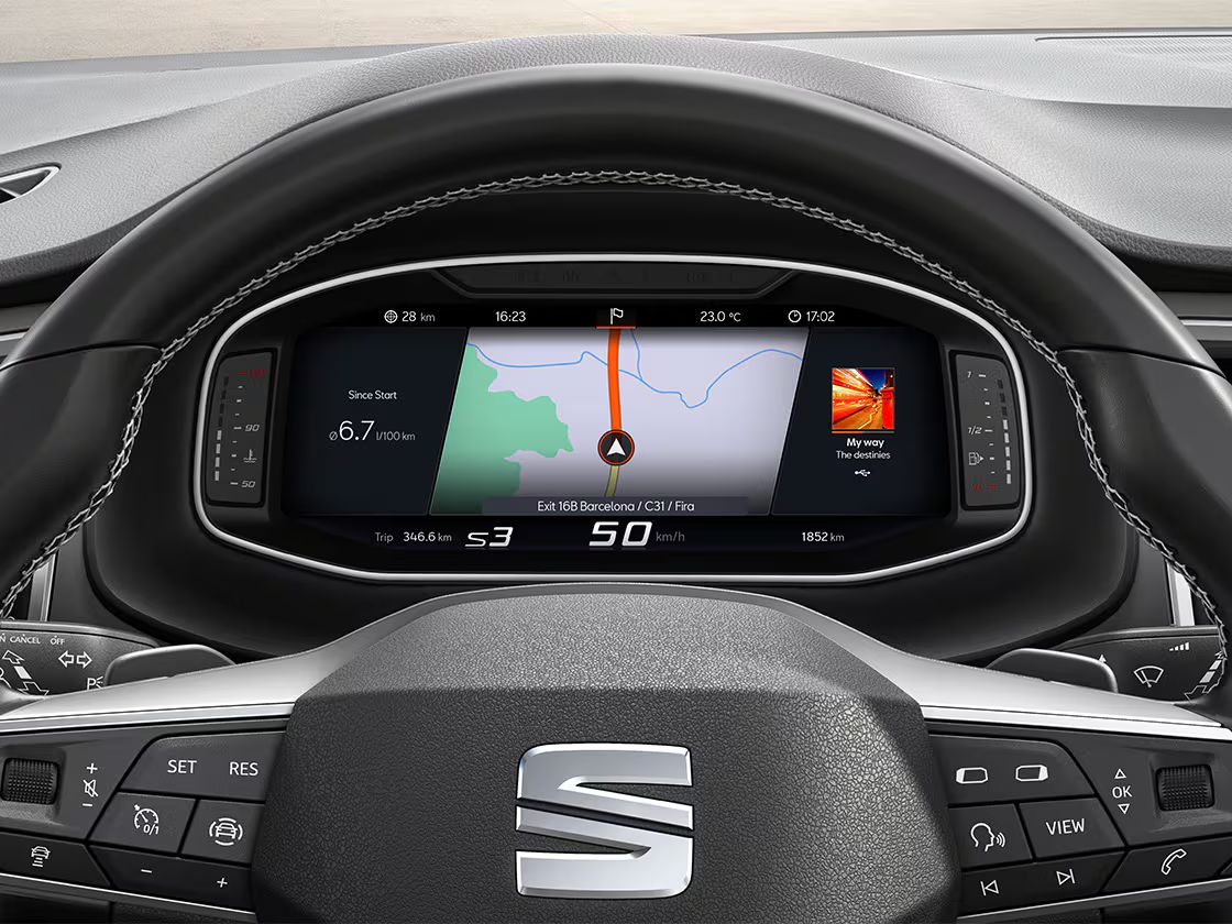  Detailansicht des 10,25" SEAT Digital Cockpit mit Kartenbildschirm im SEAT Ateca